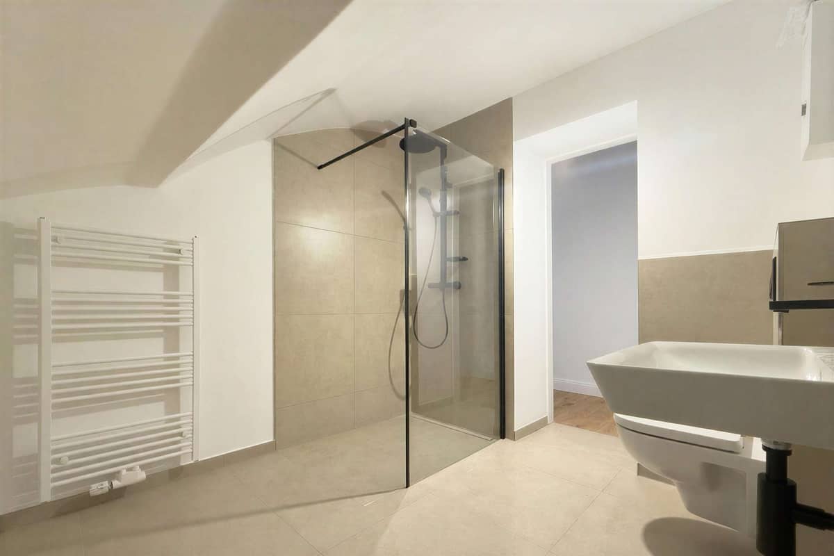 Badezimmer 2