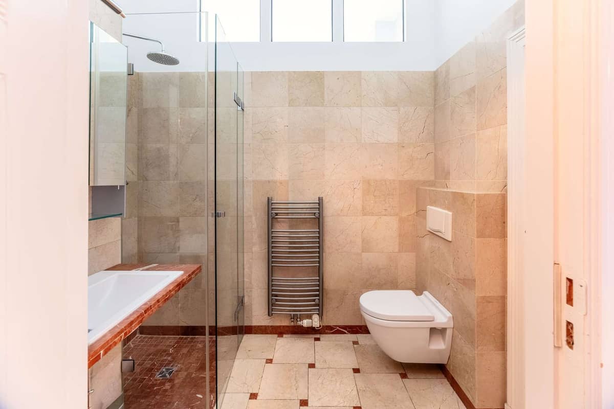 Badezimmer 1