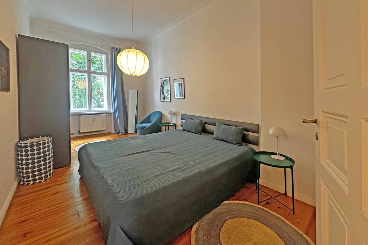 Möbliertes Schlafzimmer