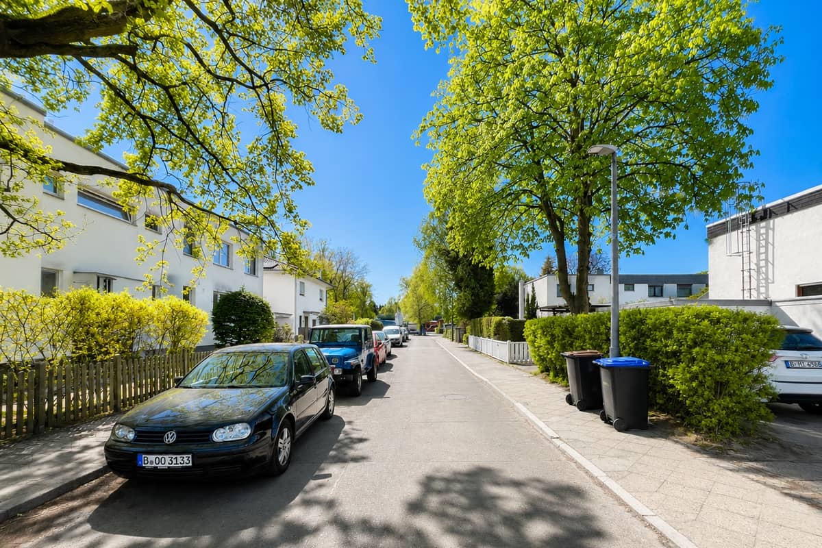 Straßenansicht