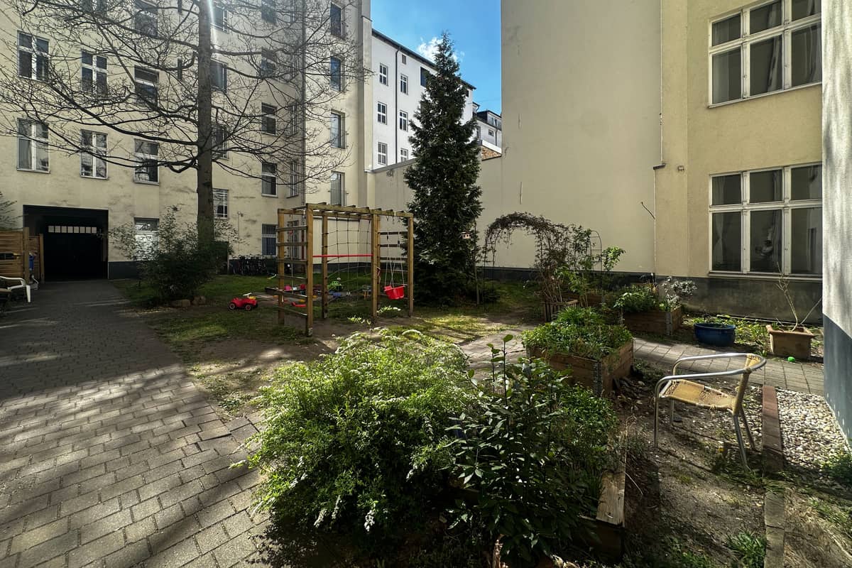 Zweiter Hof