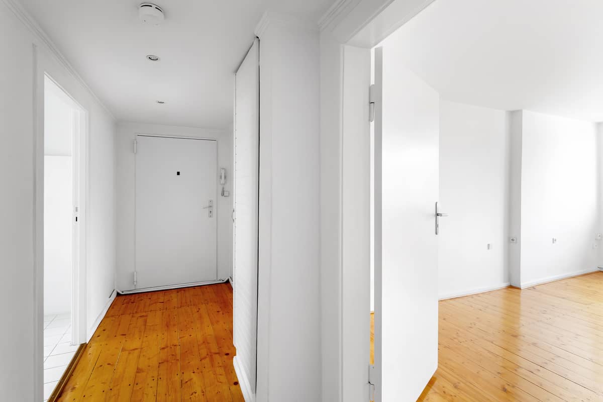 At home under the roof in Charlottenburg. Three rooms for €346,000.