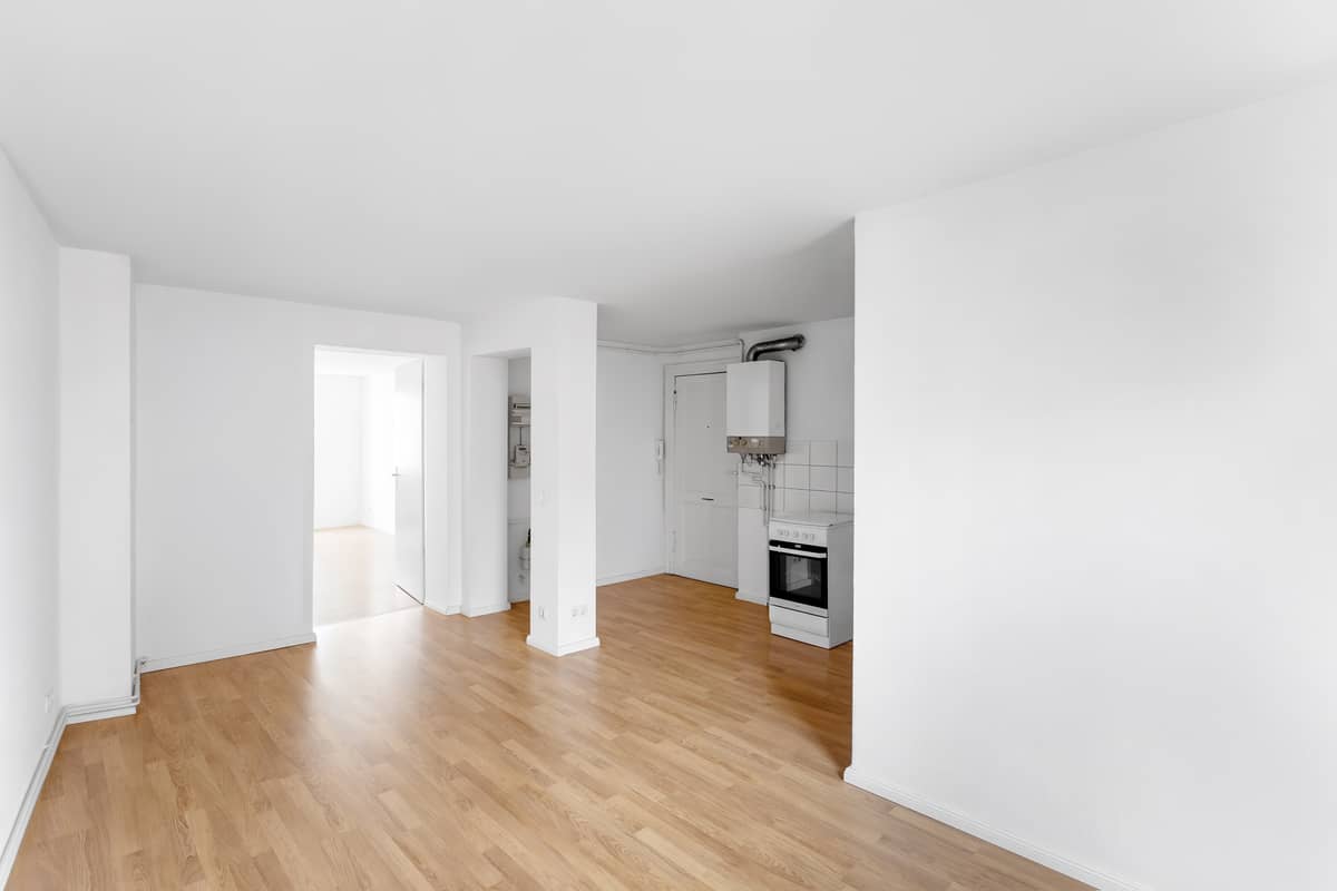 Two rooms in Charlottenburg, all yours. For €167,000.