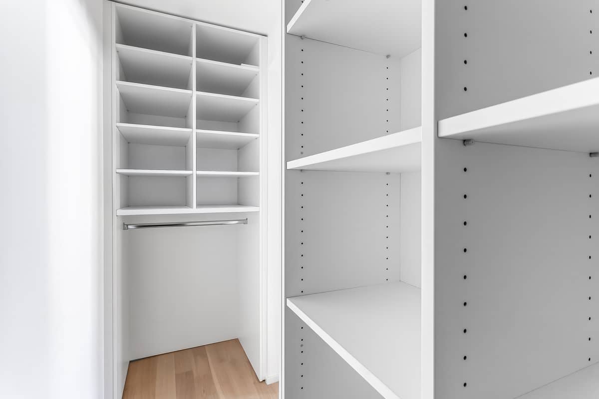 Begehbarer Kleiderschrank