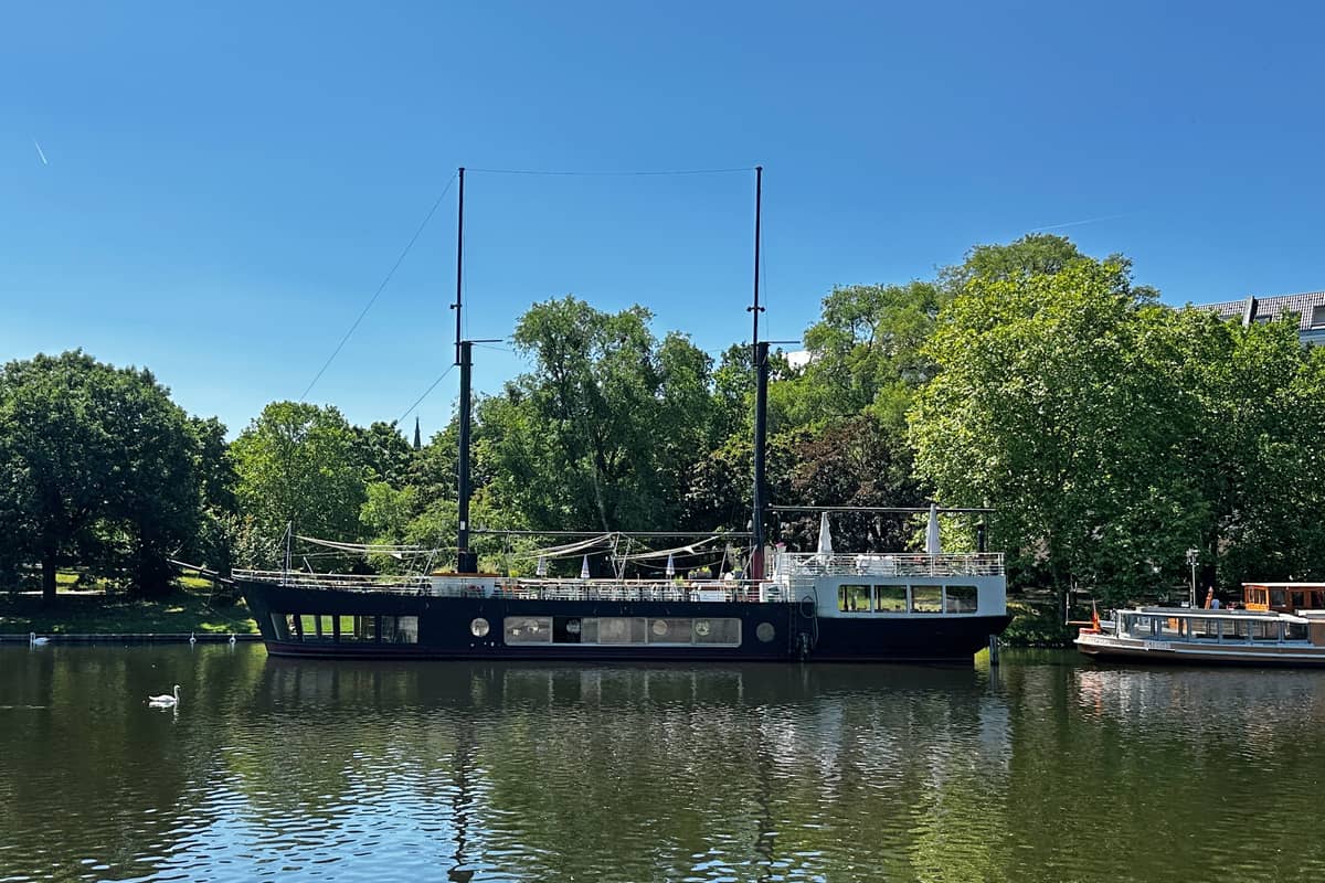Restaurantschiff Van Loon