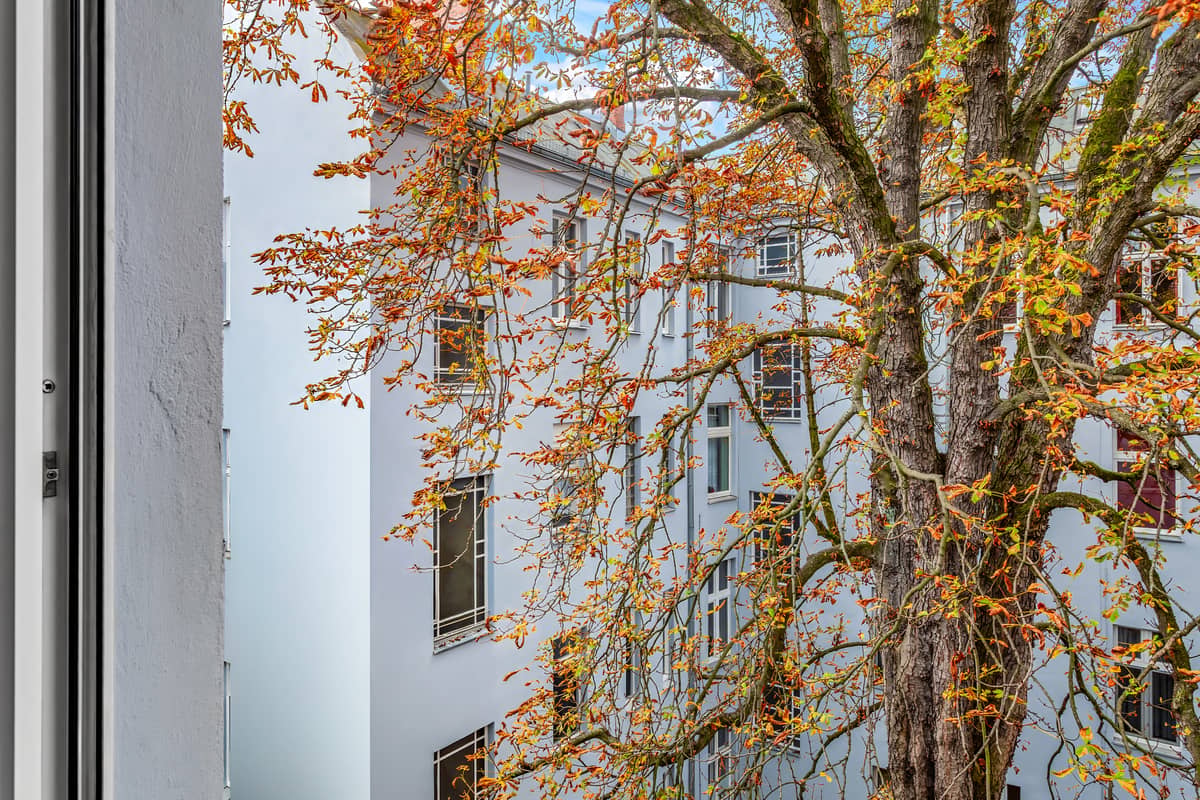 Two rooms in Charlottenburg, all yours. For €167,000.