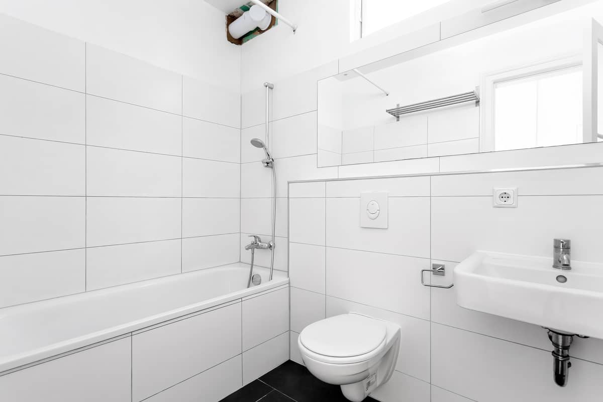 Move in today. Plan for tomorrow. Around 124 m² in Charlottenburg.