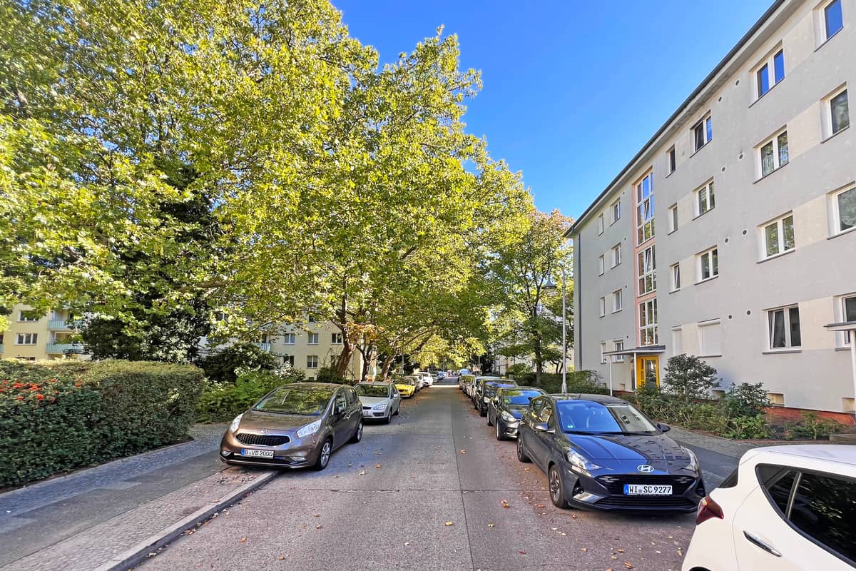 Straßenansicht