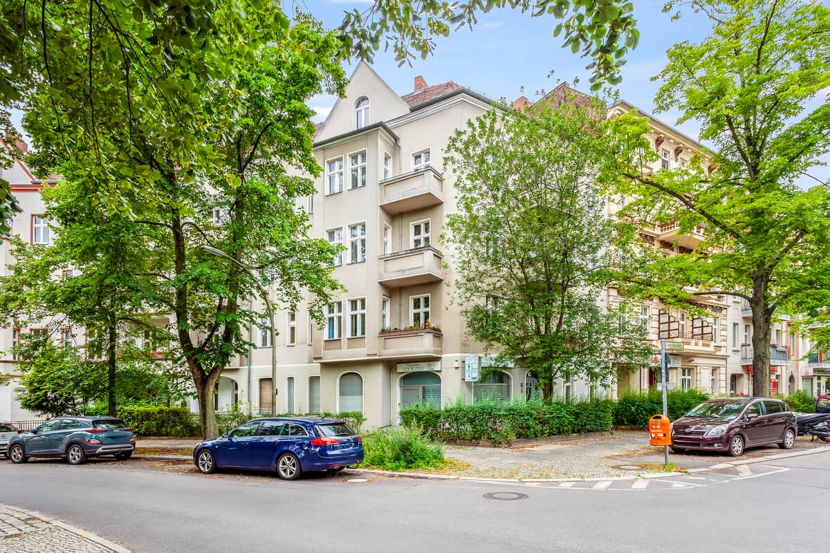Straßenansicht