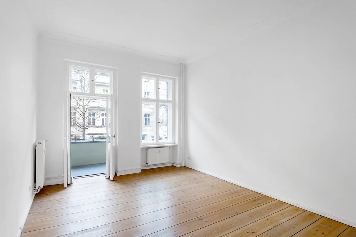 Zimmer mit Balkon