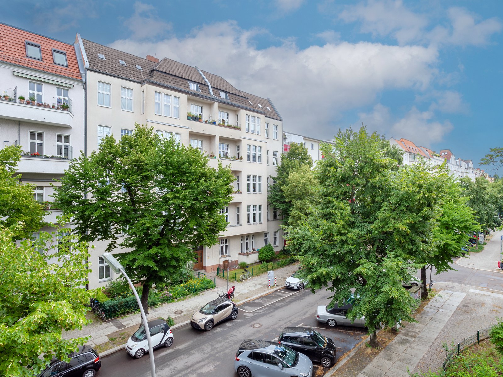 Berlin Apartment Building Market Q1 2026