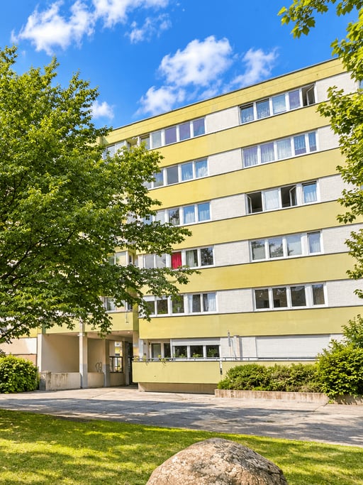Ihr Einstieg in den Berliner Immobilienmarkt – Vermietete 2-Zimmer-Wohnung mit Balkon