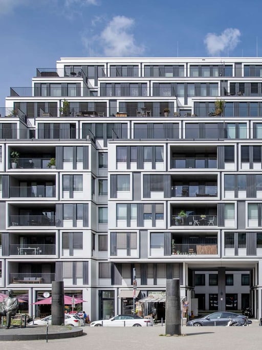 YOO Berlin by Philippe Starck – Exclusive 4-Room Apartment with Concierge & Spa