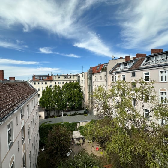 Residential and commercial building in a sought-after location in Berlin-Charlottenburg