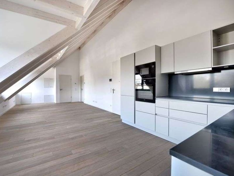 Elegant attic apartment, first-time occupancy – compact, modern and stylish