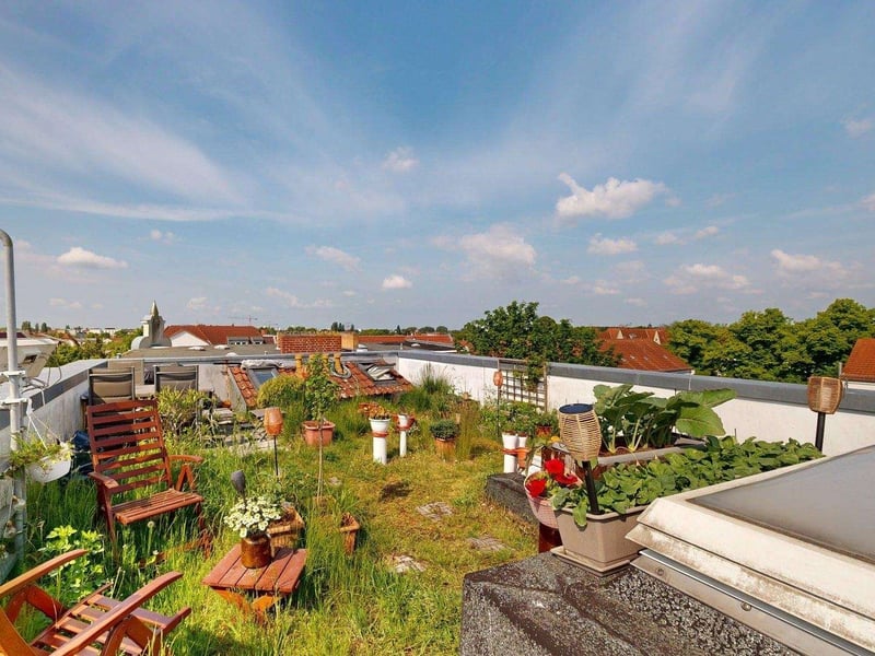 Seltene Gelegenheit: Zwei benachbarte Dachgeschosswohnungen mit Fernblick