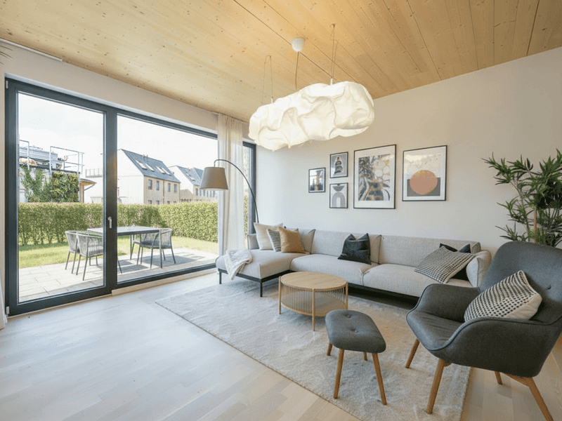 Your new home in Berlin-Pankow – 5 rooms to make your own.