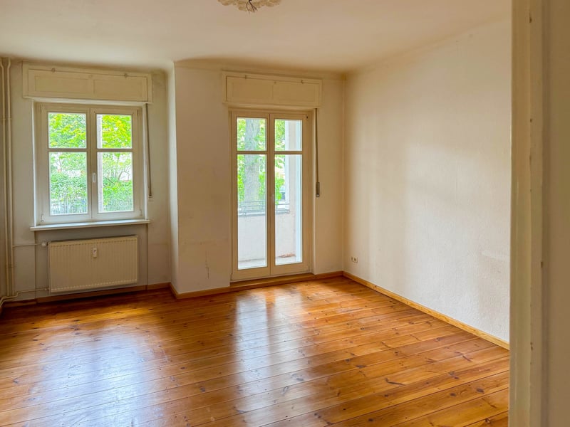 Classic residential charm in Karlshorst – 2 rooms with a sunny west-facing balcony