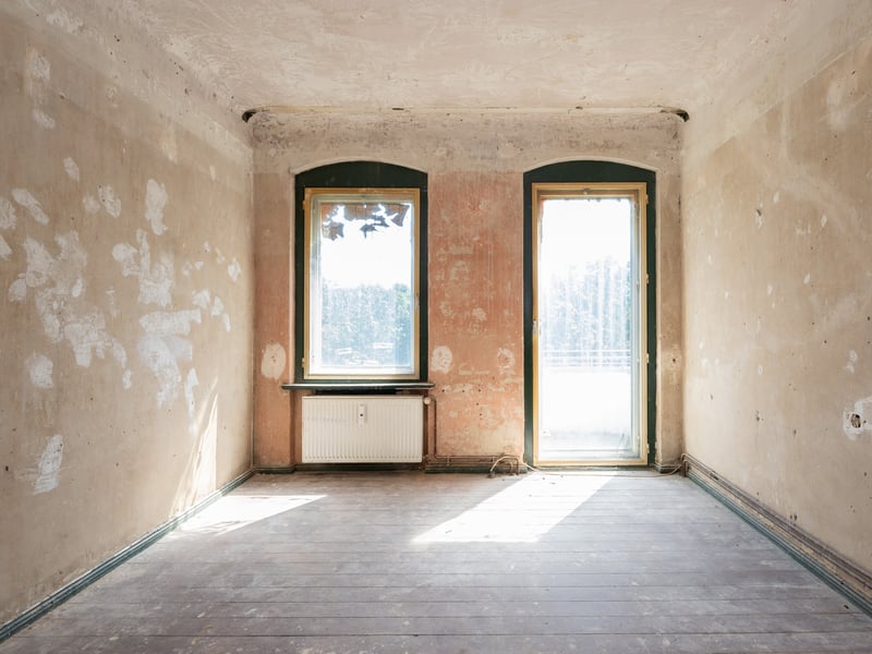 3-room shell apartment in the peaceful courtyard building