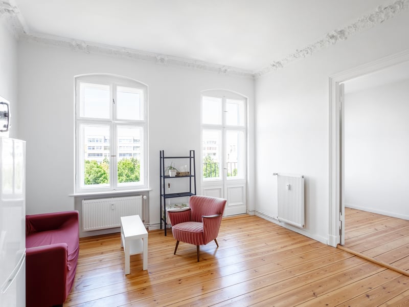 Bezugsfreie Wohnung: Historischer Charme trifft modernen Komfort in Gesundbrunnen.