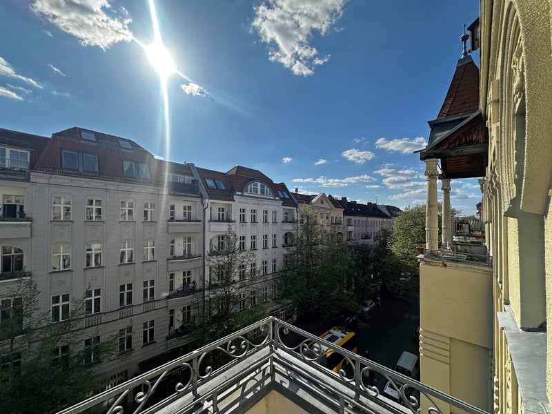 Bright two-bedroom flat with a balcony in the popular Kunger neighbourhood