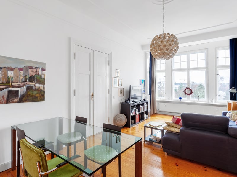 Charming 3-room apartment in a historic building near the Spree River. Available from July 1, 2026.