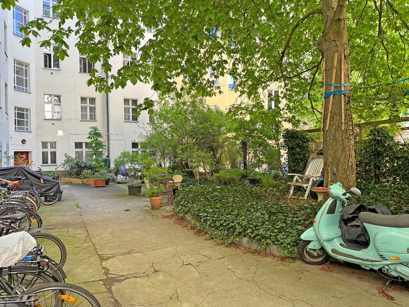Ready to move in: Sunny studio apartment in Kreuzberg