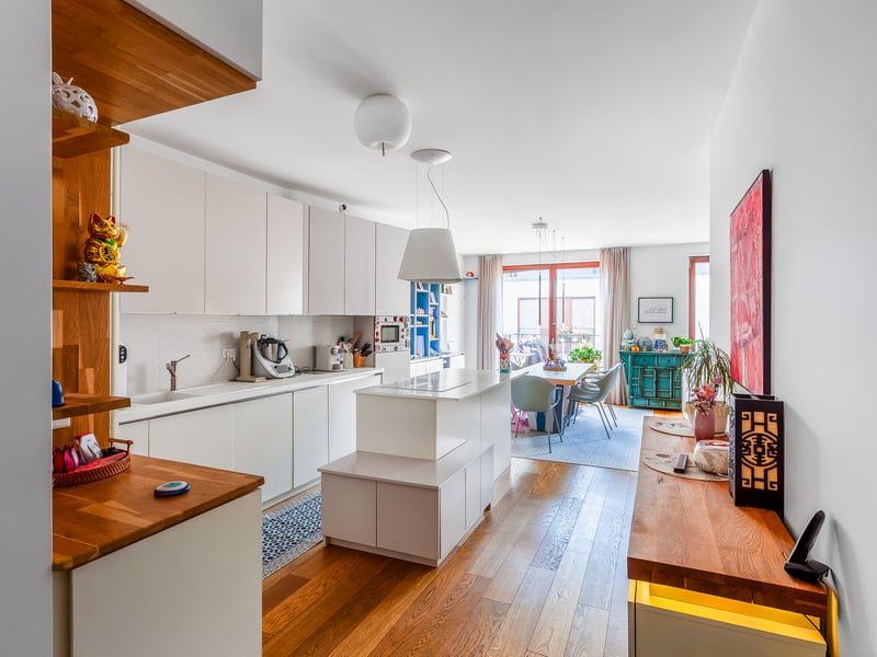 Stylish modern apartment with balcony and underground parking in the sought-after Prenzlauer Berg district