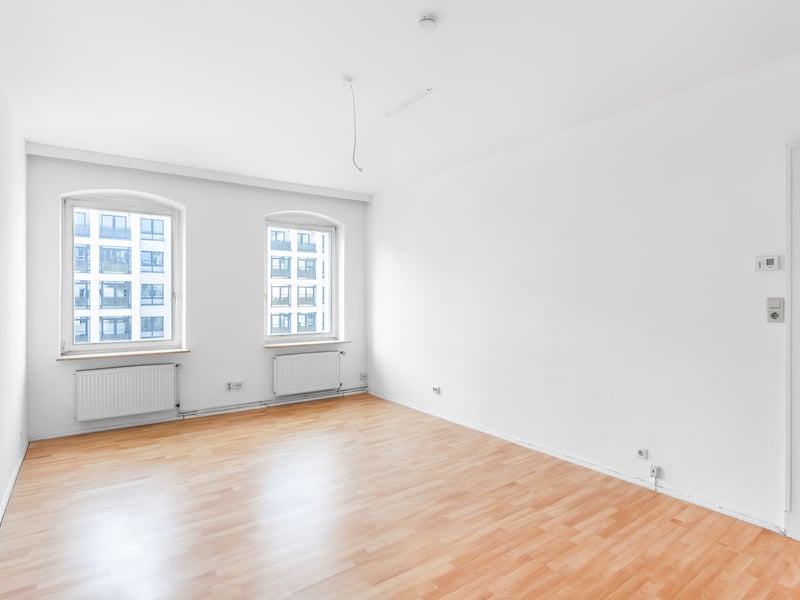 Bright, unfurnished apartment with a balcony, approximately 54 square meters, near Charlottenburg Palace